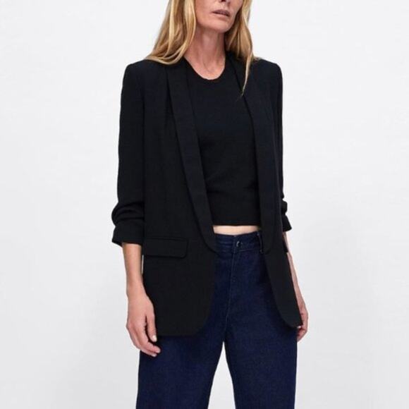 Zara Black Boyfriend Fit Crepe Blazer With Rolled Sleeves